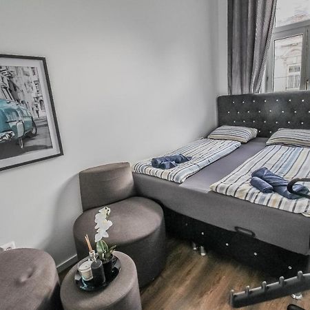 Superior Double Room Lv Wenen Buitenkant foto
